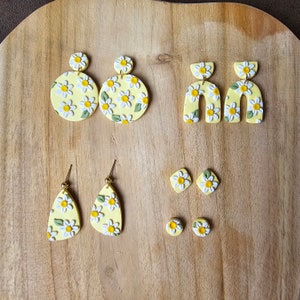 Yellow and daisies earrings, polymer clay earrings