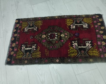 送料無料！ ウシャック エリア ラグ 45 インチ x 73 インチ ビンテージ