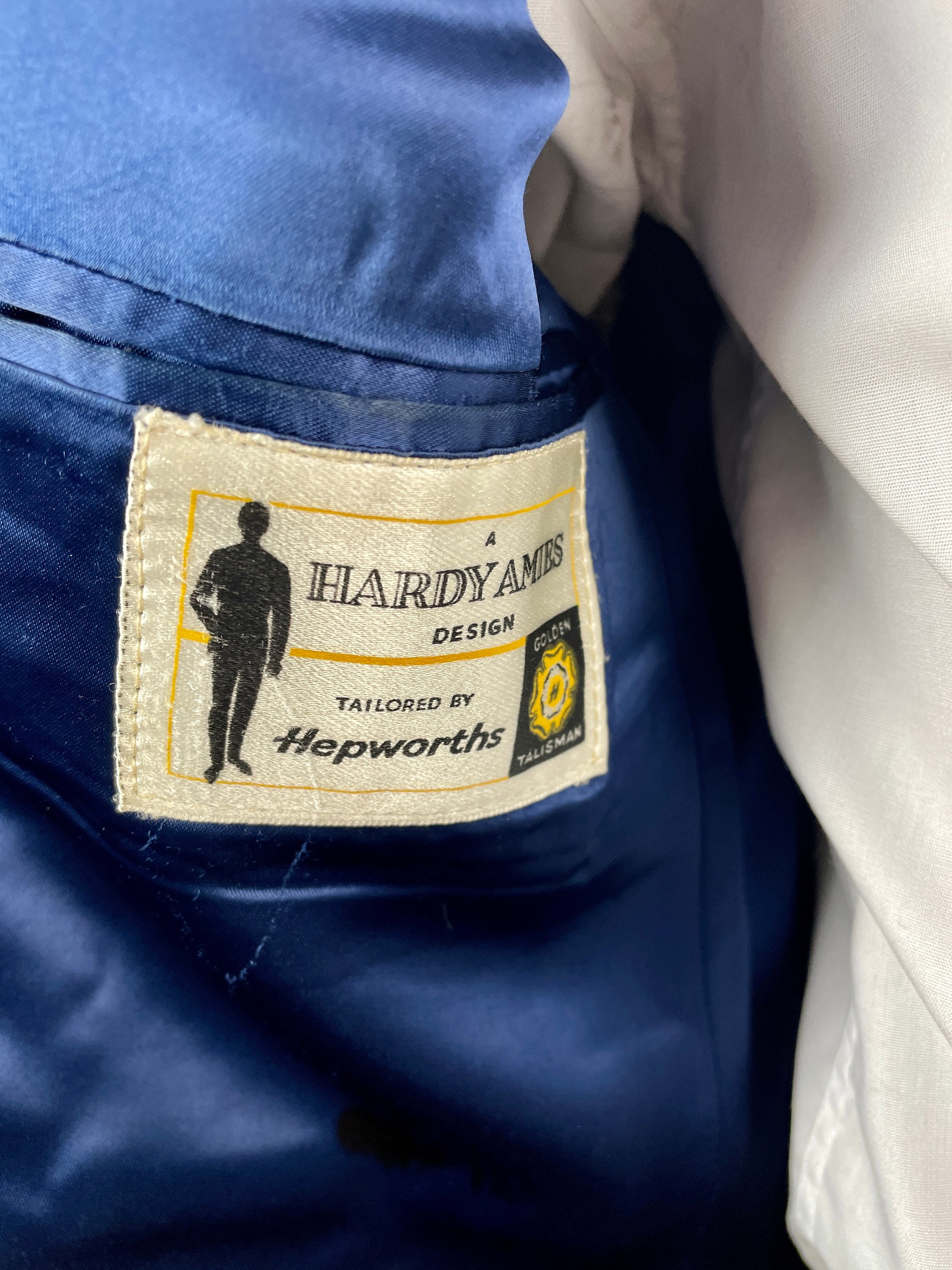 USA製 Hardy Amies PinStriped Tailored JKT Vintage 1960s Hardy Amies Mens Suit Dark Blue Wool Pinstripe