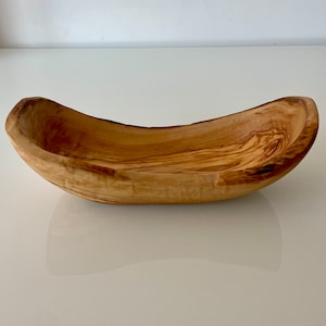 Taca do serwowania z drewna oliwnego, o wymiarach 25 cm x 12 cm