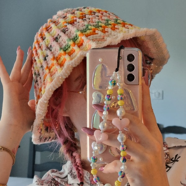 Bob cloche en crochet multicolore