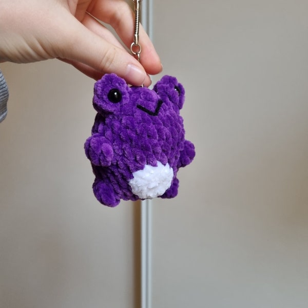 Porte clef en crochet Grenouille violette