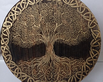 árbol de la vida celta en madera grabado laser pintado a mano