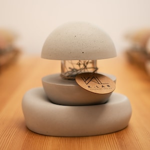 Moon lamp + Concrete Base