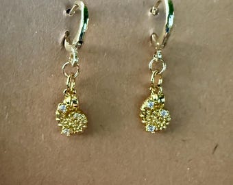 Dainty Gold Shell Earrings – 14K Gold Filled Hoop Earrings with 18K Gold Filled Conch Charm, Coastal Beach Jewelry Gift