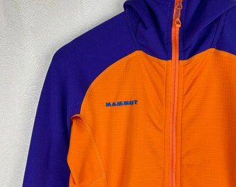 Mammut Eiger Extreme Eiswand Advanced ML Hooded Womens Mammut Eiger Extreme Eiswand Advanced ML Hooded Womens