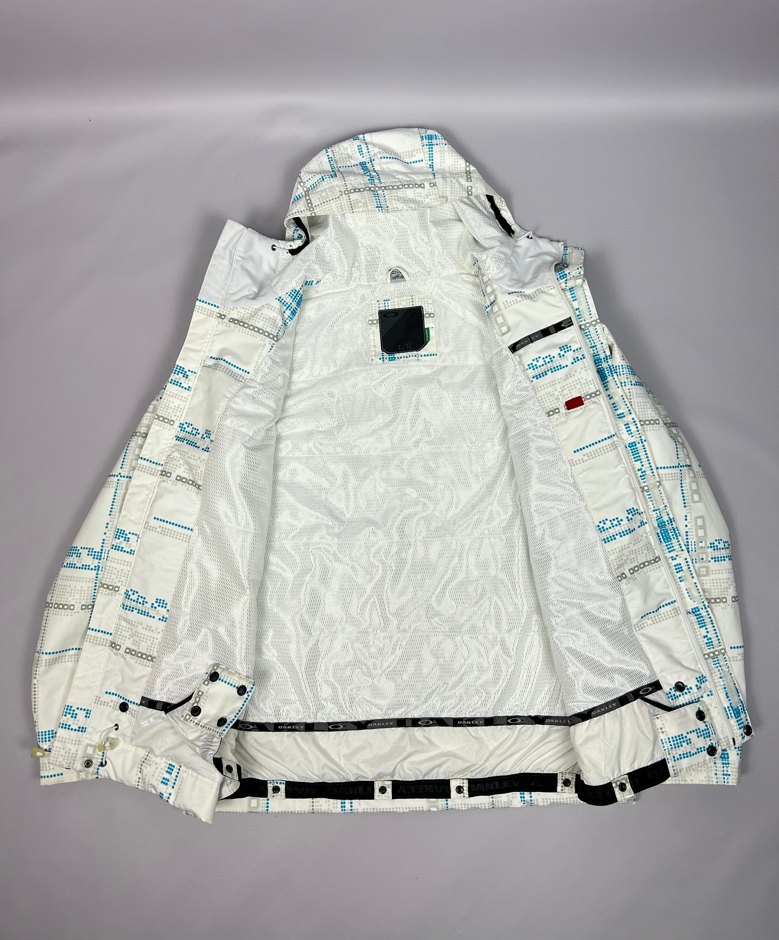 OAKLEY Jacket Vintage Shell Snowboard Ski Early 2000 Size L OAKLEY Jacket Vintage Shell Snowboard Ski Early 2000 Size L