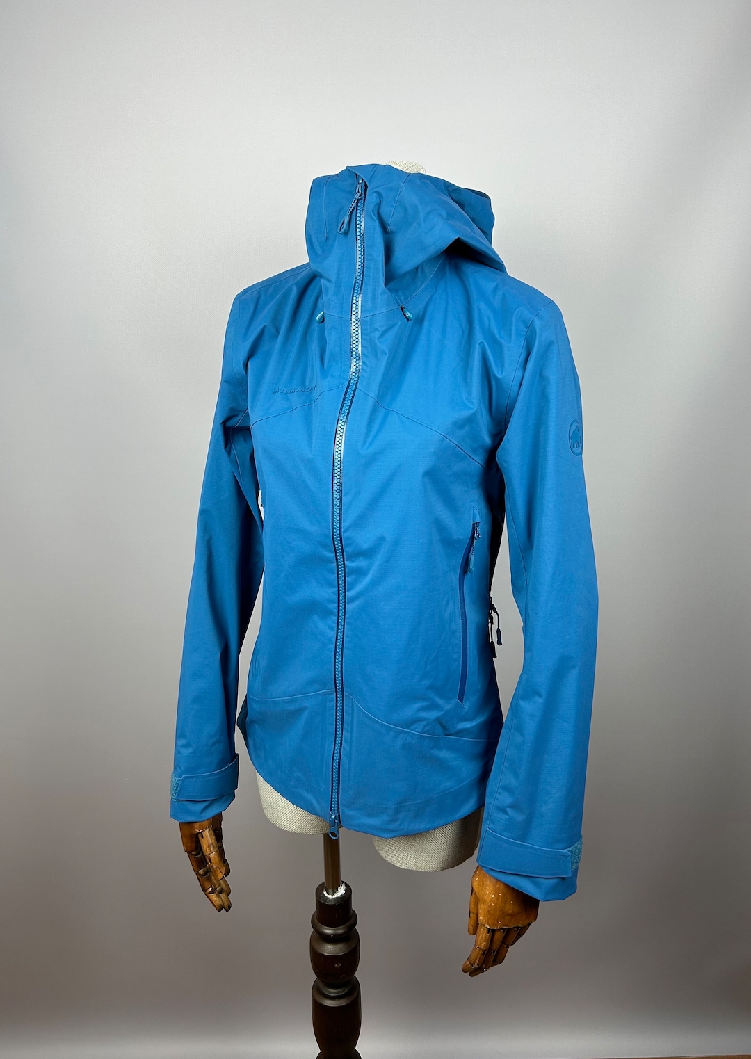 定価4.5万円✨美品 MAMMUT Nara jacket DRYTECH 定価4.5万円✨美品 MAMMUT Nara jacket DRYTECH Mammut DRYtech