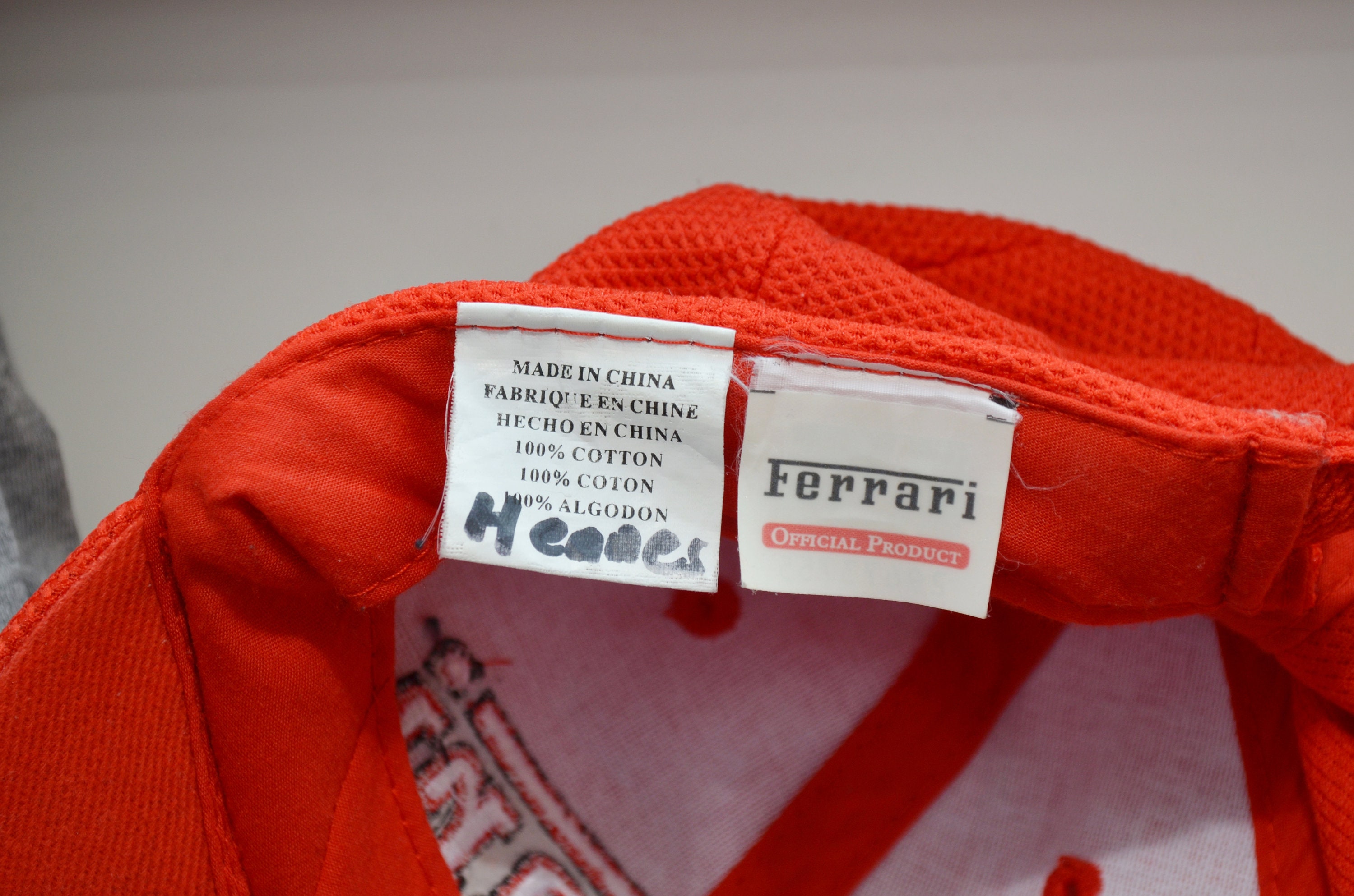 Casquette Ferrari Vintage Officielle Rouge – Taille Réglable, Logo Gros, Coton