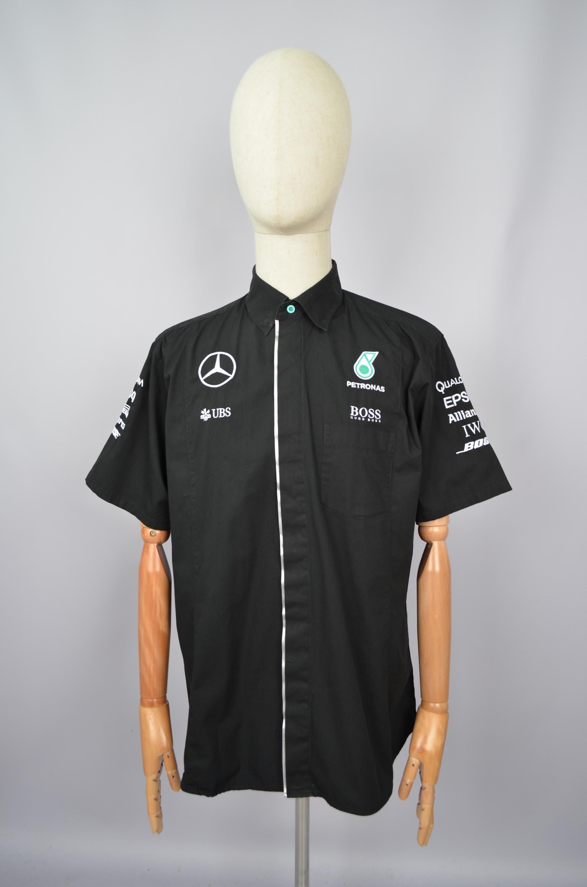 HUGO BOSS F1 チームウエア　メルセデス　ウエア Hugo Boss X Mercedes AMG Petronas Formula One F1 Crew Team Shirt