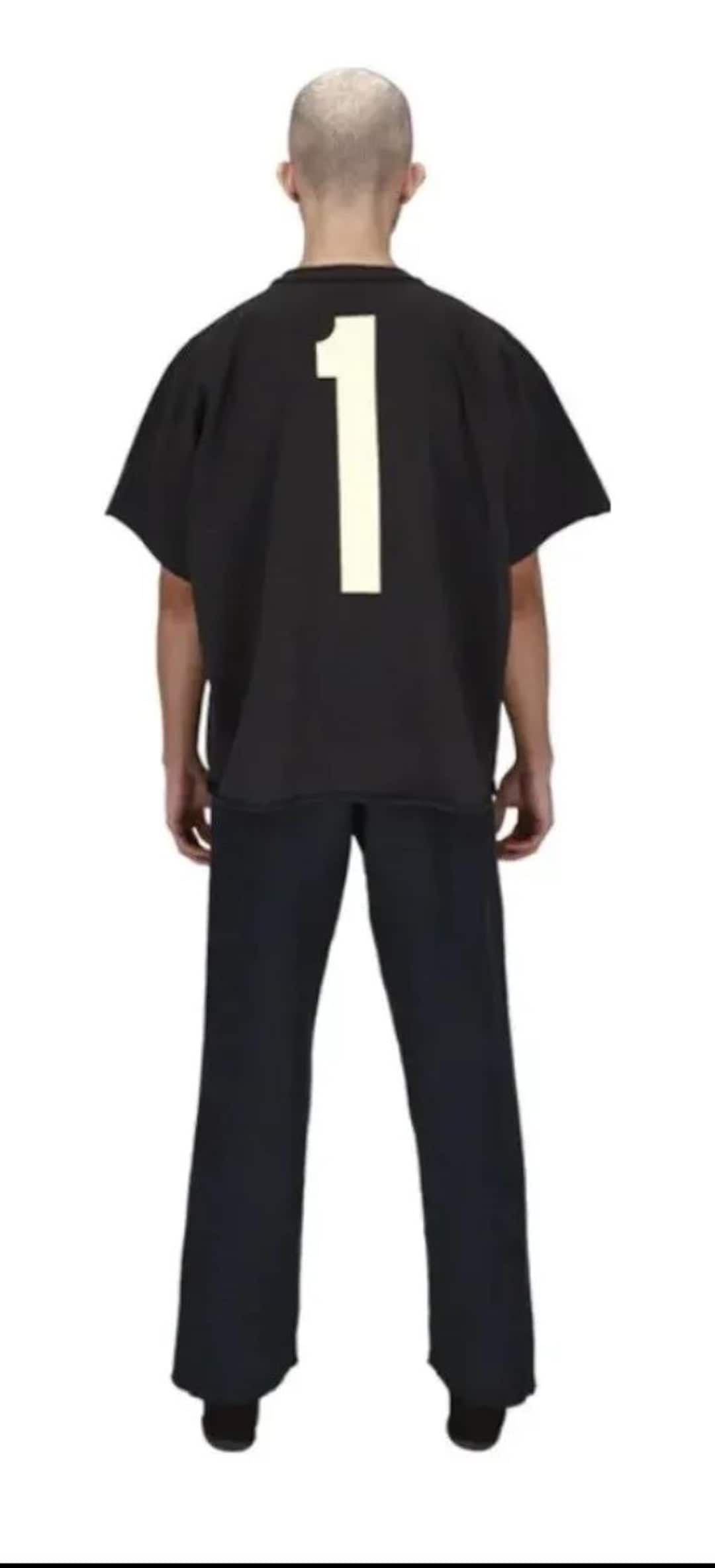YEEZY Vultures 1 Box Tee Black YZY L/XL Size 2 Hype - Etsy YEEZY Vultures 1 Box Tee Black YZY L/XL Size 2 Hype - Etsy