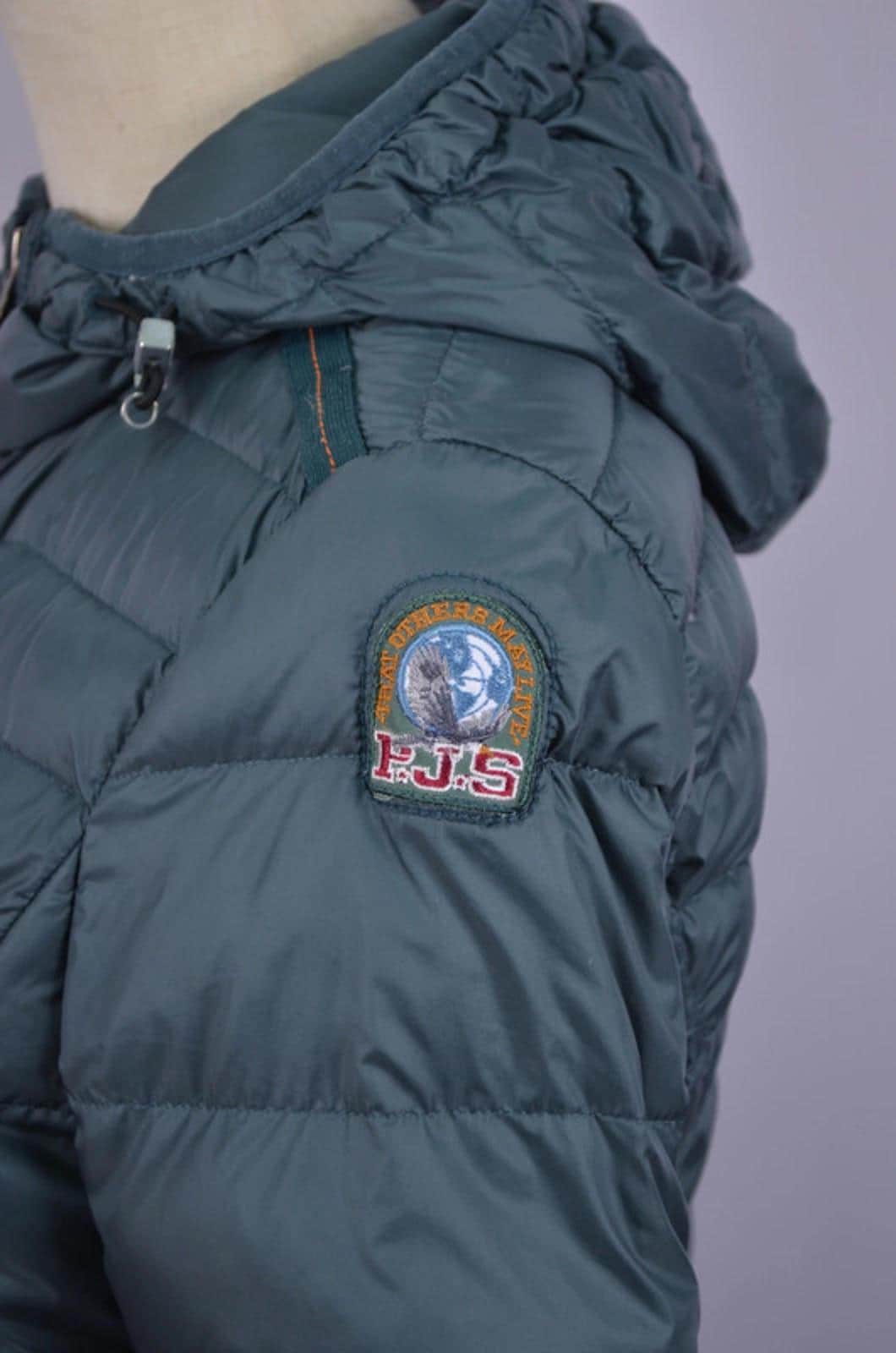 パラジャンパーズ 超軽量ダウンジャケット レディース Sサイズ