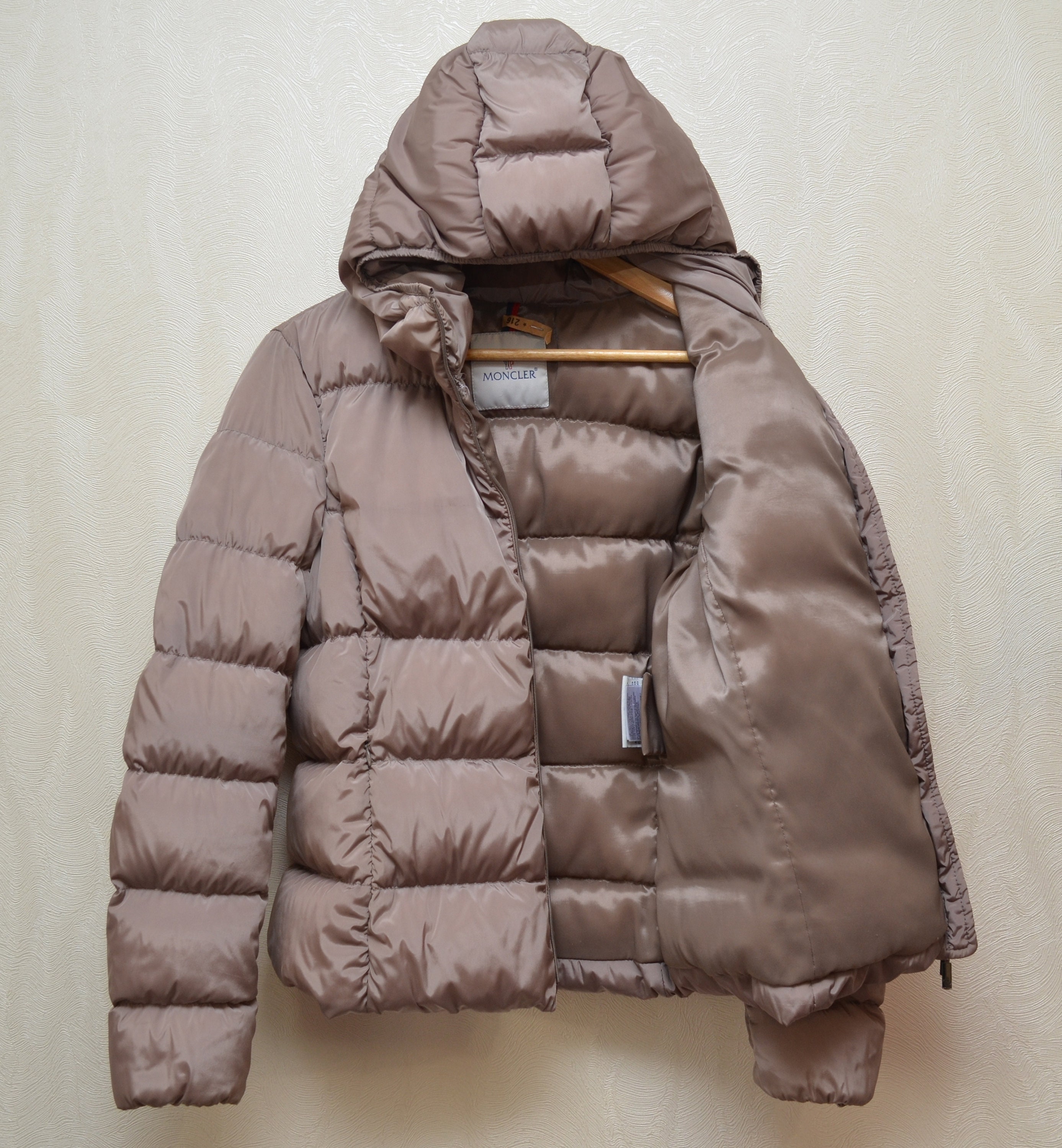 関税込 MONCLER Urfe Down Jacket J20931C0001557843248 関税込 MONCLER Urfe Down Jacket J20931C0001557843248