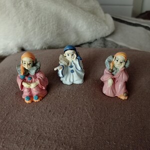 Pierrot trinkets in colored resin