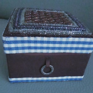 Satin jewelry box