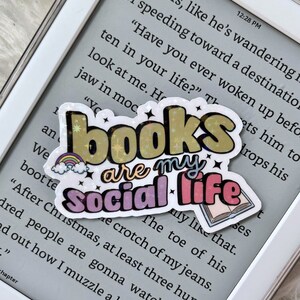 Los libros son mi vida social • Pegatina holográfica