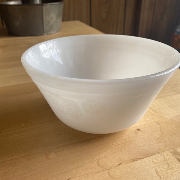 Vintage Federal Glass - Milk Glass White Mixing Bowl 6" - Great Condition