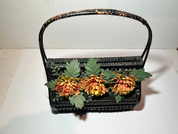 Vintage Unique Rattan/Wood/Faux Dried Flowers Mid… - image 1