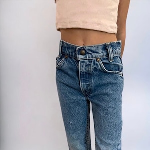 Size 7 Vintage 80's Levi jeans