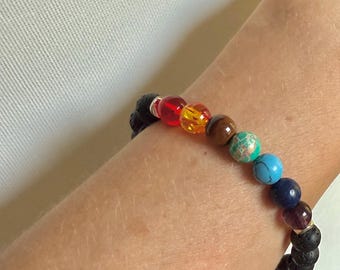 Bransoletka z 7 kamieniami czakr, bransoletka z kamieniami lawowymi, bransoletka równoważąca stres, bransoletka elastyczna