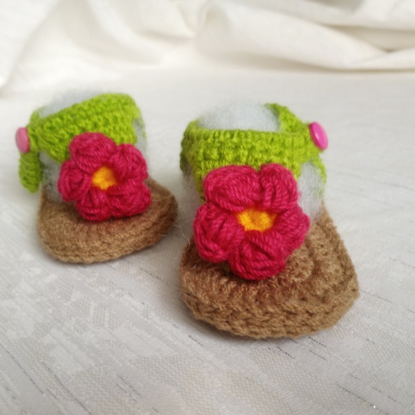 Handmade Green and Pink Crochet Baby Sandals / Sandalias Crochet Para Bebe Color Verde y Rosa
