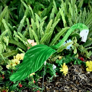 1 Green Flamingo Bobbing Bird PVC Dancing Balancing Kinetic Sculpture Whirligig Wind Spinner Garden Art Decor PVC Yard Flamingo Swirling