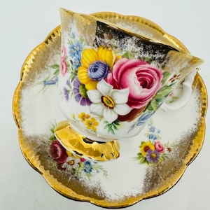 Royal Albert Unnamed Heavy Gold and Floral Teacup and Saucer (4462) in the Gainsborough Shape
