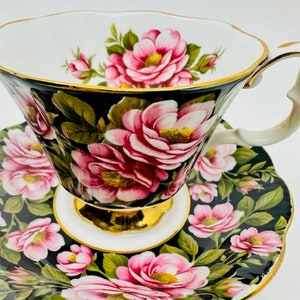 Royal Albert Flora Series Rambler Rose Teacup and Saucer Set