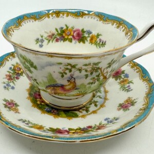 Royal Albert Cream and Sugar Chelsea Bird (DEB) Royal Albert Cream and Sugar Chelsea Bird (DEB)
