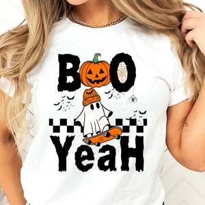 Halloween Geist Skateboard T-Shirt, Cooles Skateboarding Geist T-Shirt, gruseliges Geist Skater Top, lustiges Beanie Geist Shirt, Unisex Jersey Short