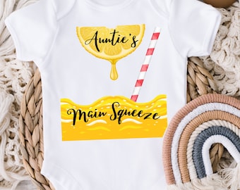Auntie's Main Squeeze- Fun Baby Bodysuit, Lemons, Cute Baby Gift, Onesie, New Aunt Gift, Retro Baby, Bridal Shower, Auntie's favorite, Funny