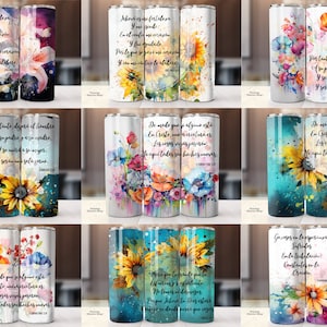 Op de afbeelding: Set van negen roestvrijstalen bekers met verschillende aquarelbloemmotieven en inspirerende citaten in het Spaans. De bekers tonen zonnebloemen, lelies en andere bloemen in tinten blauw, geel, roze en groen.