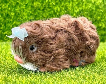 Bebé Sue Piglet, exclusiva de Loula's Little Nursery - Colección Teeny Weenie Babies® - Animales realistas de silicona