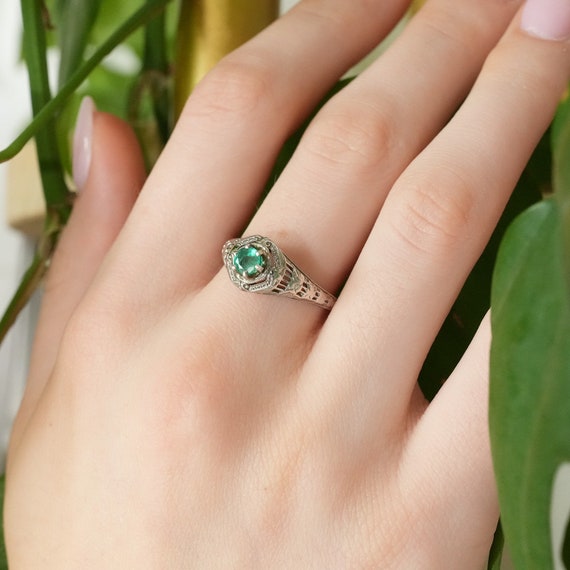 14K White Gold Filigree Green Stone Vintage Ring … - image 1