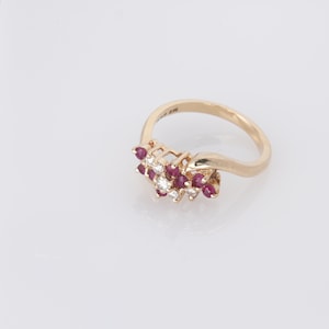 14K Gold Diamond & Ruby Cluster Cocktail Ring By Exquisite Size 6.25 - 6.5 Estate