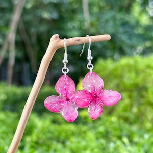 Real Hydrangea Flowers Earrings,Pressed Flower Earrings,Pink Flower Resin Jewelry, Dired Hydrangea Earrings,Cute Jewelry