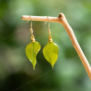 Real Leaves Resin Earrings, Pressed Leaves Earrings, Cute Earring, Green Leaf Jewelry, Dired Plant Earring,Christmas Gift,Bridesmaid Earring