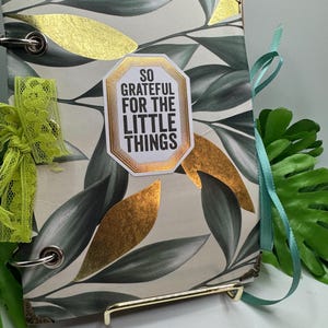 Handmade Mixed Media Art Journal: 5x7 Blank Paper Sampler