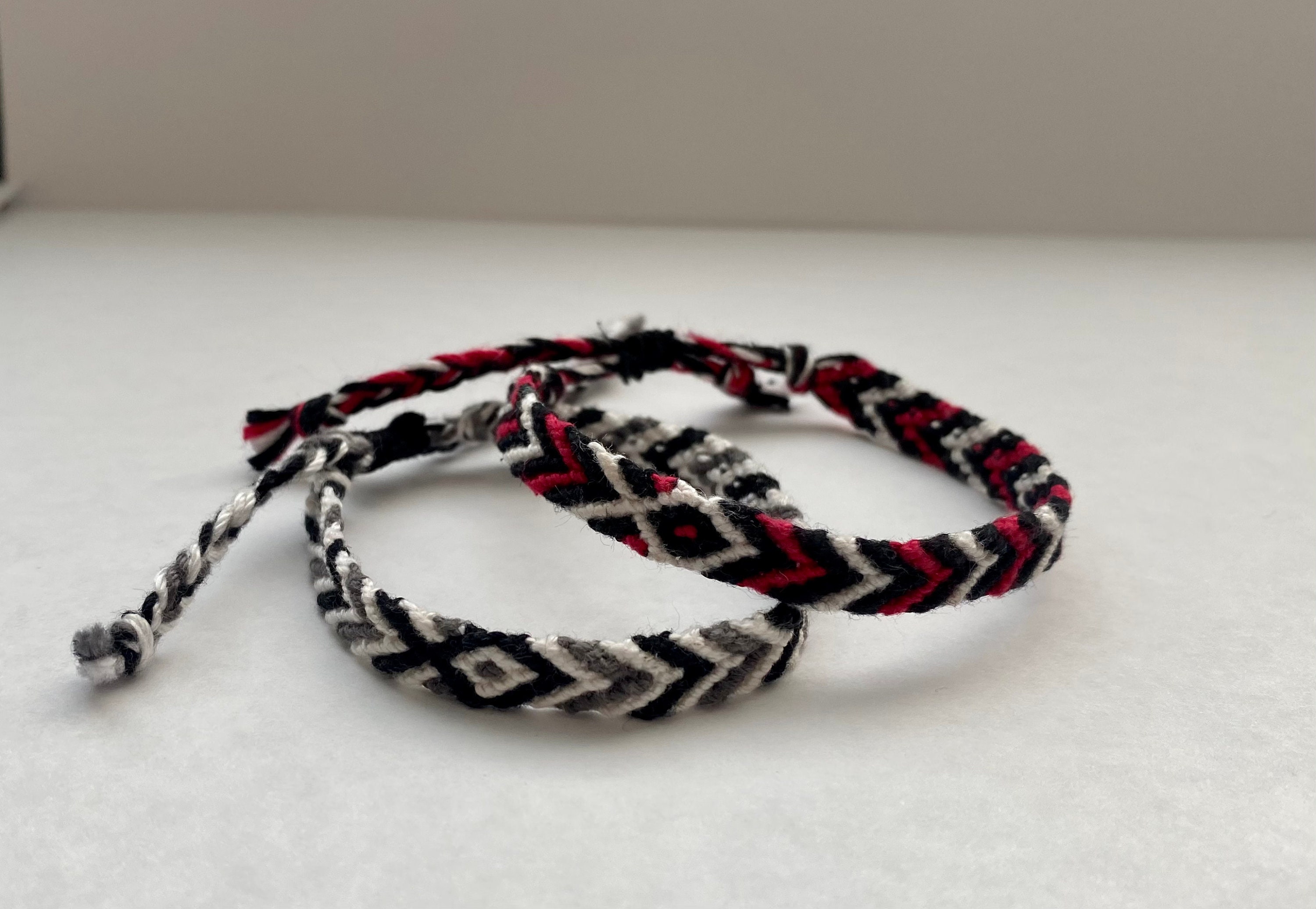 ELIO LEATHER BRACELET FOR MAN > WOVEN LEATHER RED – RODERER