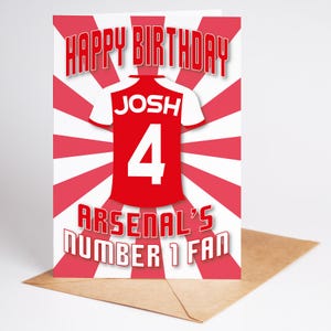 Feuerwerk Fussball Shirt Alter und Name personalisierte Geburtstagskarte, Geschenkpackung, A5, 4 Designs, Qualitätskarte, Abzeichen, Schlüsselanhänger, Druck, Kraft Umschlag