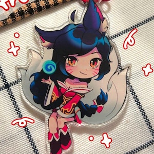 LoL Ahri Acrylic Keychain (2.5")