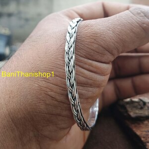Armringar i sterlingsilver, enkla armringar, handgjorda armringar, meditationsringar, smycken, present till jul i silver med wrap-mönster