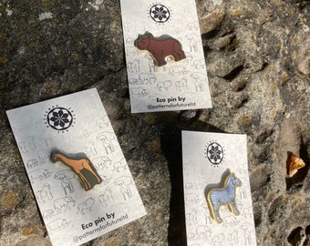 African pin| Animal enamel pin |Wildlife eco pin| Endangered Species| Brass continuous line giraffe, zebra, rhino |Hipoallergenic recycled
