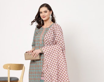 Cotton printed kurta set with handwork on the placket, 3 piece kurti set