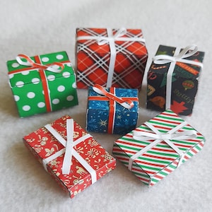 11 cajas de regalo navideñas en miniatura variadas, escala 1:12, archivo imprimible, descarga digital < CAJAS DE REGALO en miniatura, casas de muñecas y dioramas