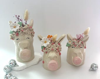 Figura de llama de cerámica hecha a mano / Decoración caprichosa de cerámica pastel