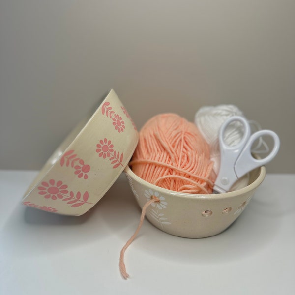 Handmade Retro Yarn Bowl | Ceramic Knitting Bowl for Crochet | Decorative Pottery Yarn Holder