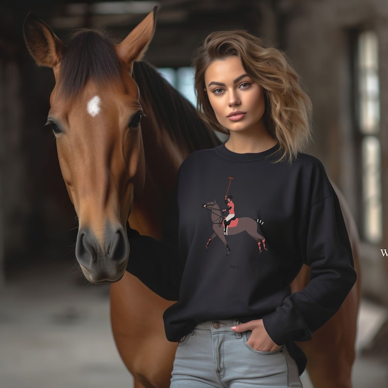 Pferd Sweatshirt. Polo Sweatshirt Reitbekleidung Frauen, Reitpullover Reitbekleidung Mädchen, Reit Sweatshirts Frauen Reitbekleidung Mädchen Bild 1