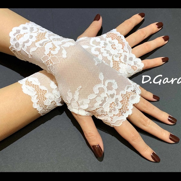 WT10 Elegant Lolita Gothic Stylish Costume Wedding White Floral Lace Victorian Sexy Fingerless Gloves / Arm Warmers