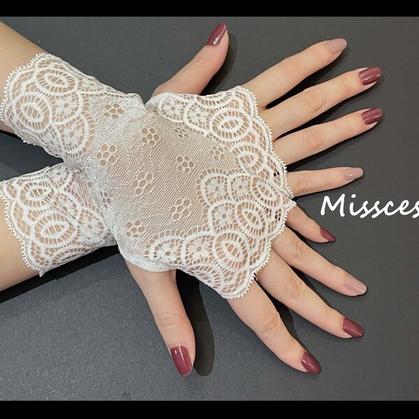 WT04 Elegant Lolita Gothic Stylish Costume Wedding White Floral Lace Victorian Sexy Fingerless Gloves / Arm Warmers